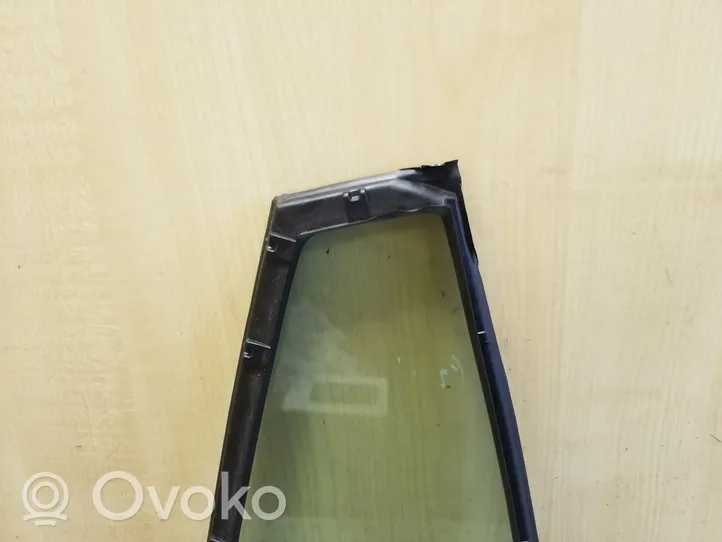 Toyota RAV 4 (XA20) Rear vent window glass 