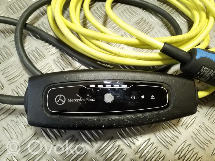 Mercedes-Benz GLC X253 C253 Kabel do ładowania samochodu elektrycznego A0005831300