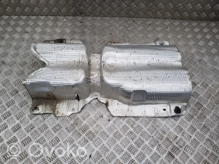 Skoda Superb B8 (3V) Bouclier thermique d'échappement 5Q0825613C