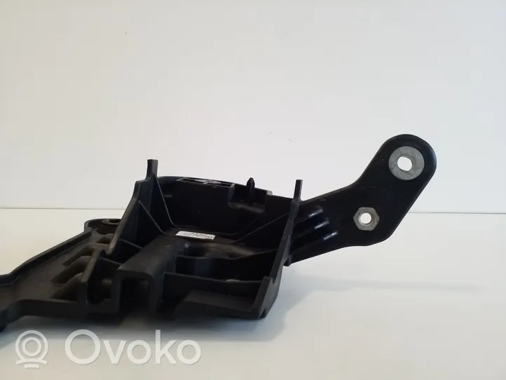 Land Rover Evoque II Staffa di montaggio della batteria K8D2114B06A