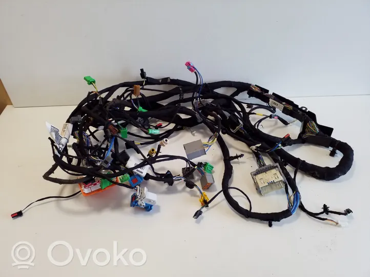 Land Rover Evoque II Dashboard wiring loom K8D29137