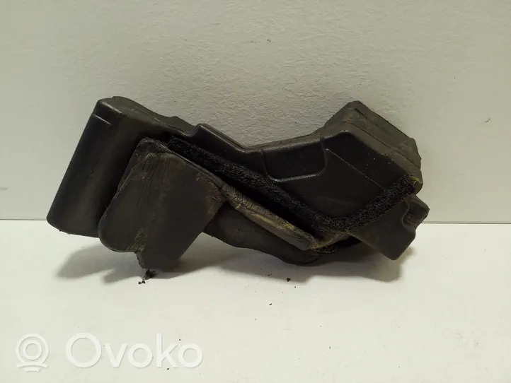 Jeep Cherokee Support, joint d'aile caoutchouc en mousse 68103107AA