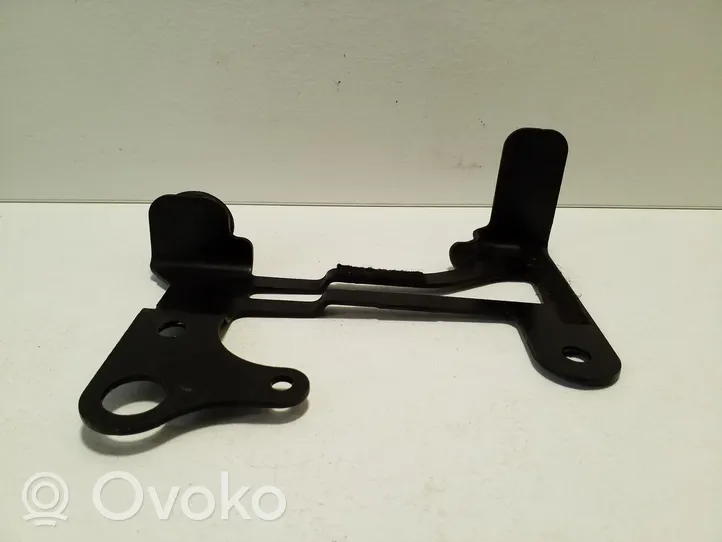 Jeep Cherokee Wspornik / Mocowanie obudowy filtra powietrza 68158624AB