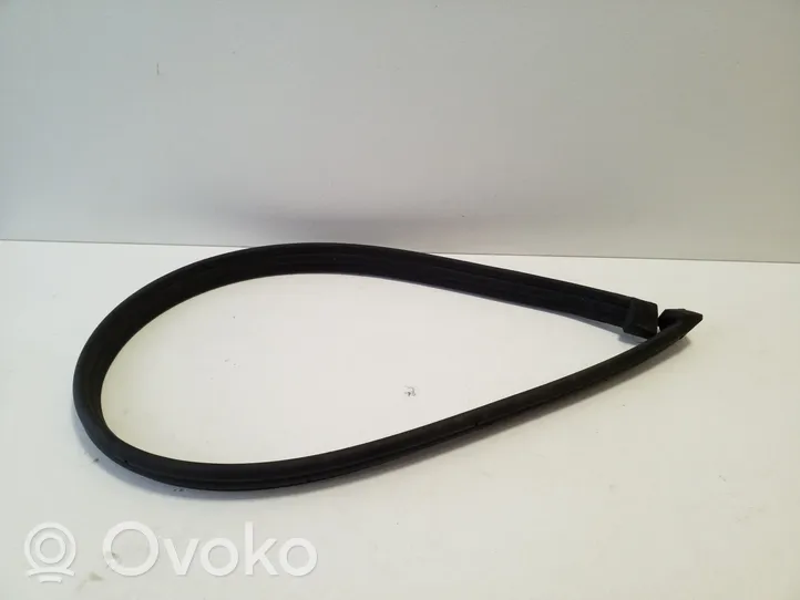 Jeep Cherokee Engine compartment rubber 