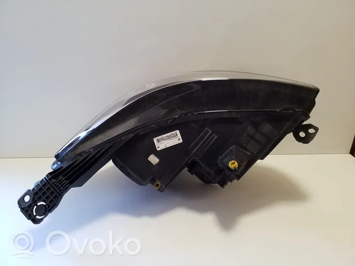 Opel Grandland X Faro/fanale YP00016180