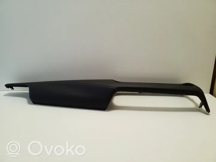 Nissan Qashqai J12 Rivestimento del pannello 682116UV0A