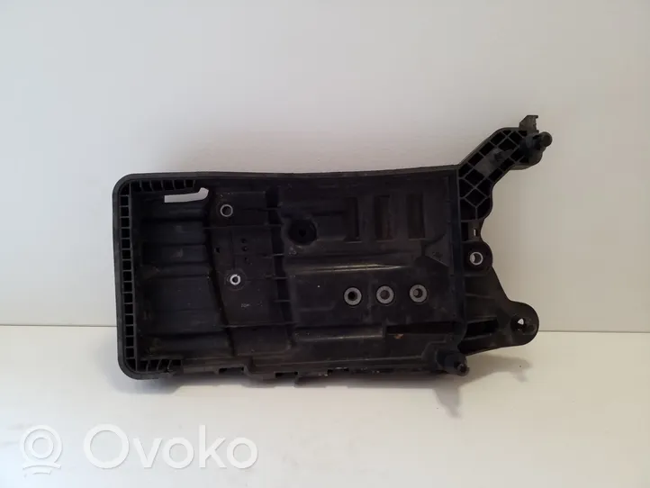 Audi Q3 F3 Boîte de batterie 5QF915321C