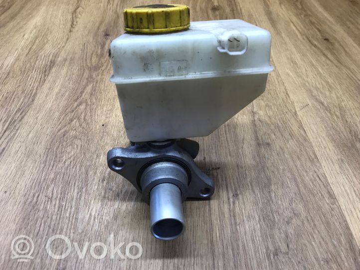 Jaguar XJ X351 Master brake cylinder C2P5223