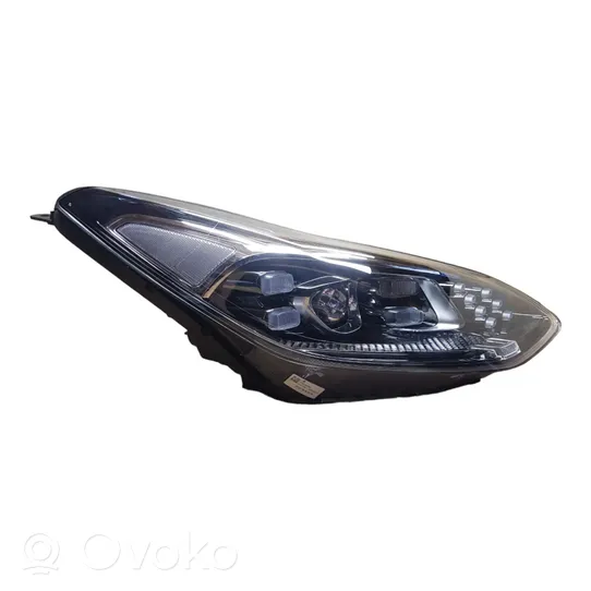 KIA Sportage Lampa przednia 92102F1510