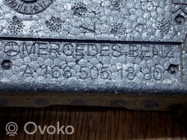 Mercedes-Benz GLE (W166 - C292) Kita variklio skyriaus detalė A1665051890