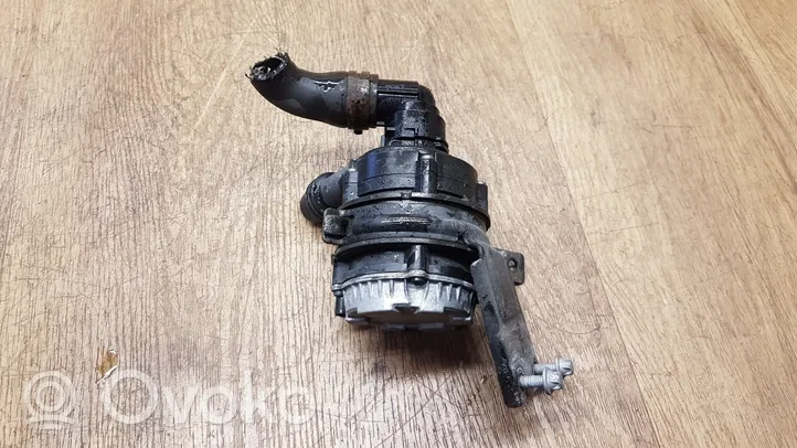 Mercedes-Benz GLC X253 C253 Pompe à eau de liquide de refroidissement A0005002686