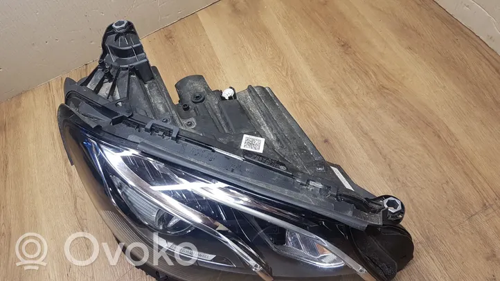 Mercedes-Benz E W213 Phare frontale A2139069008