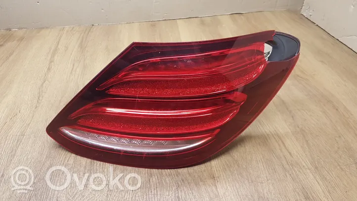 Mercedes-Benz E W213 Lampa tylna A2139068000