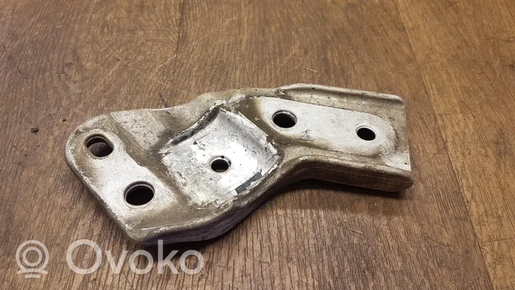 Mercedes-Benz C W205 Mocowanie stabilizatora osi przedniej A2053230140