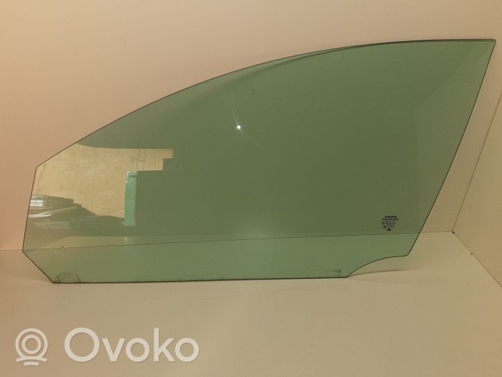 Volvo V50 Etuoven ikkunalasi, neliovinen malli 43R001106