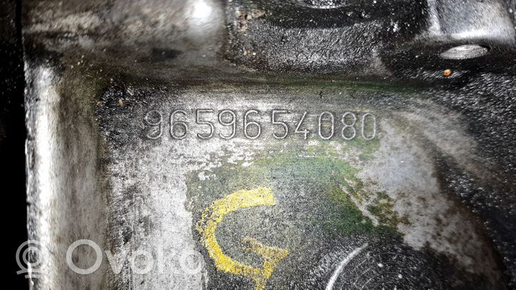 Citroen C4 I Mechaninė 5 pavarų dėžė 9659654080