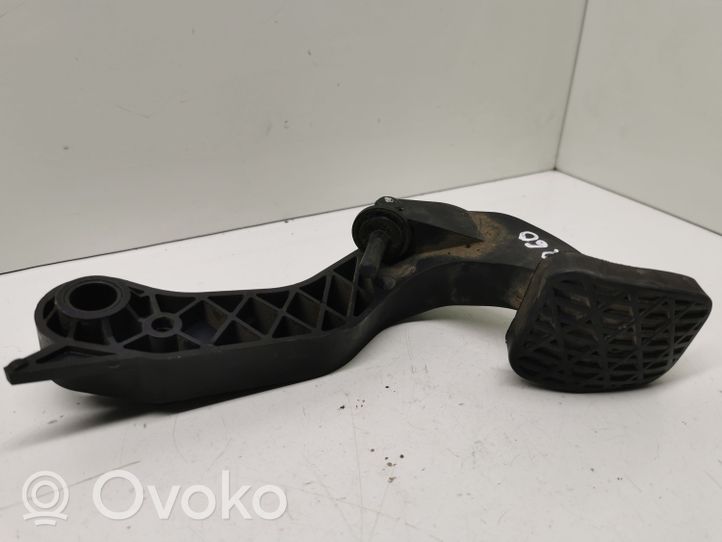 Mercedes-Benz A W168 Pedal de embrague A1682900416