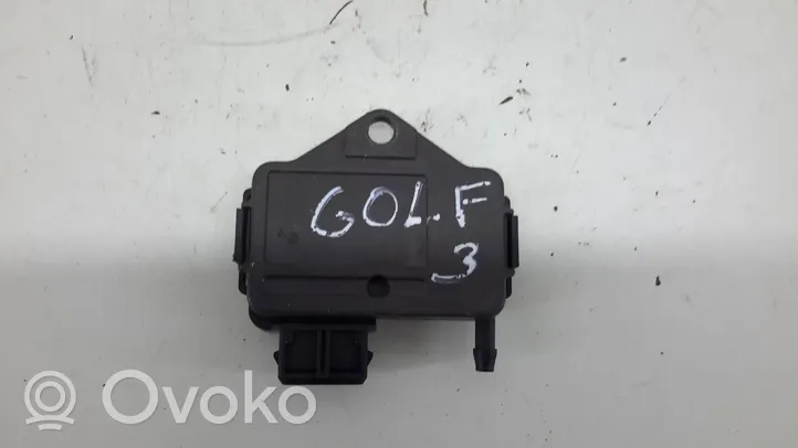 Volkswagen Golf III Air pressure sensor 3A0906051
