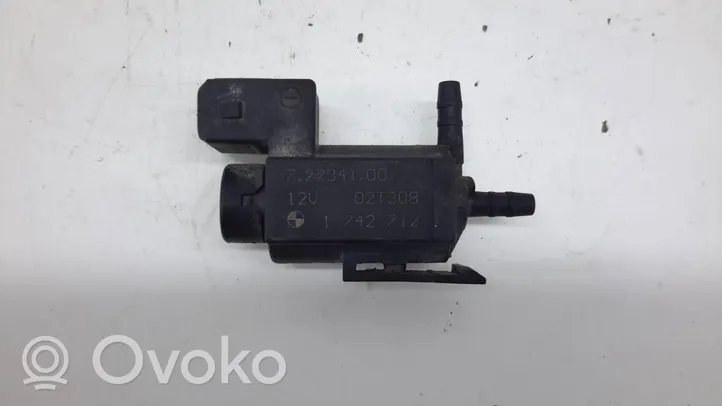 BMW 5 E39 Solenoidinis vožtuvas 1742712