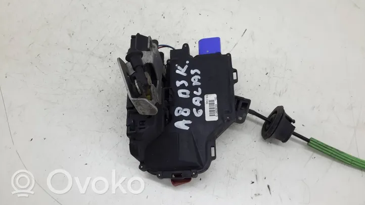 Audi A8 S8 D3 4E Etuoven lukko 4E0839015