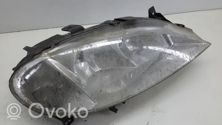 Renault Megane I Headlight/headlamp 7701047180