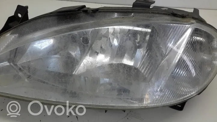 Renault Megane I Faro delantero/faro principal 7700427874D