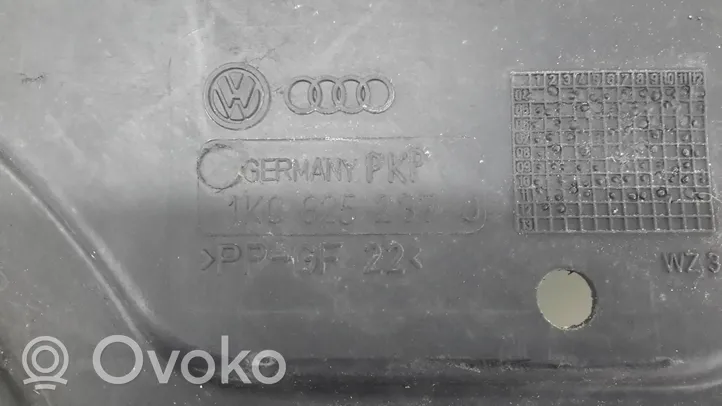 Volkswagen Touran I Variklio dugno apsauga 1K0825237J