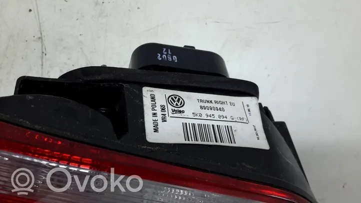 Volkswagen Golf VI Takaluukun takavalot 5K0945094G