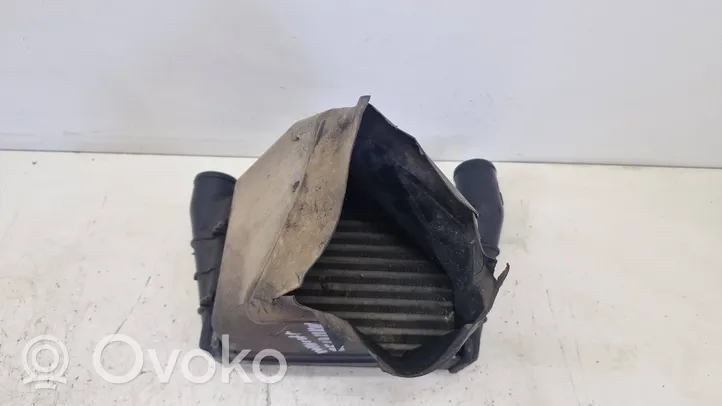 Volkswagen PASSAT B5 Intercooler radiator 058145805A