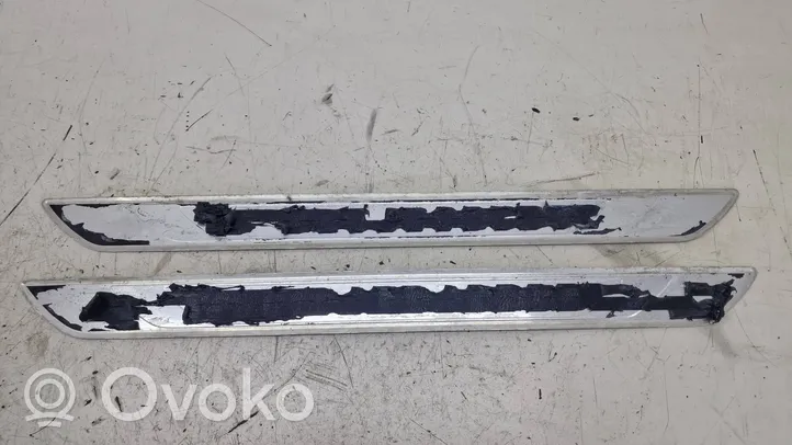 Volkswagen Golf VI Trim molding 