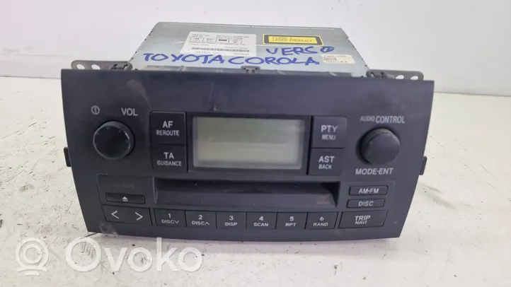 Toyota Corolla Verso E121 Radio / CD/DVD atskaņotājs / navigācija 8612013060B0