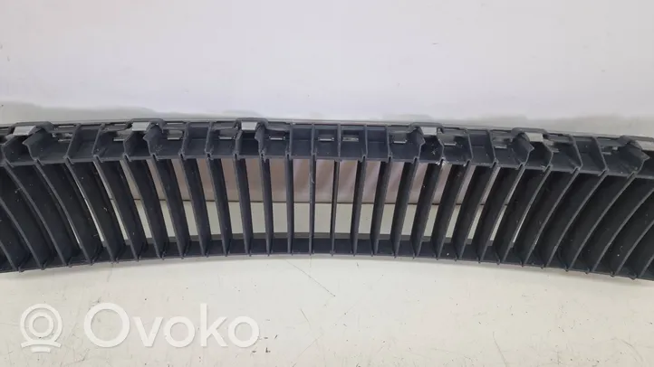 Skoda Superb B5 (3U) Grille de calandre avant 3U0853667A