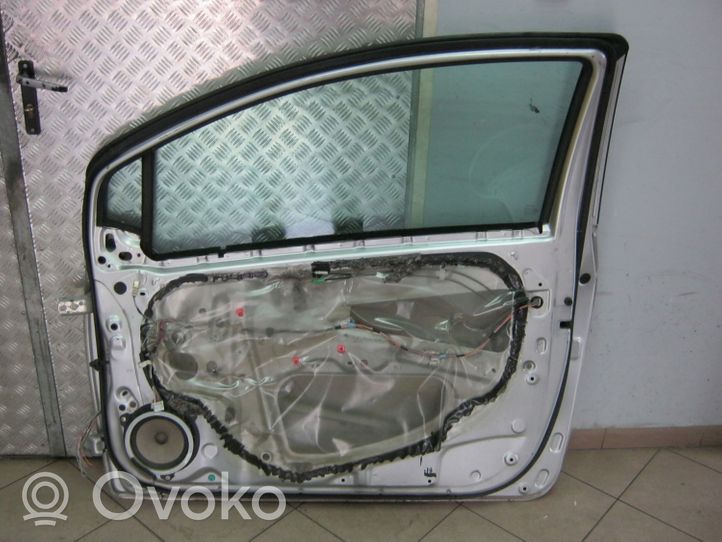 Toyota Yaris Priekinės durys (dvidurio) 