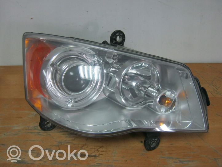 Chrysler Voyager Lampy przednie / Komplet 