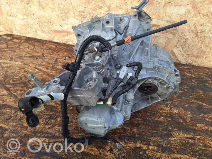 Daihatsu Cuore Manual 5 speed gearbox 745-726