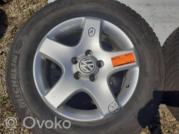 Volkswagen Touareg I R 17 lengvojo lydinio ratlankis (-iai) 7L6601025E