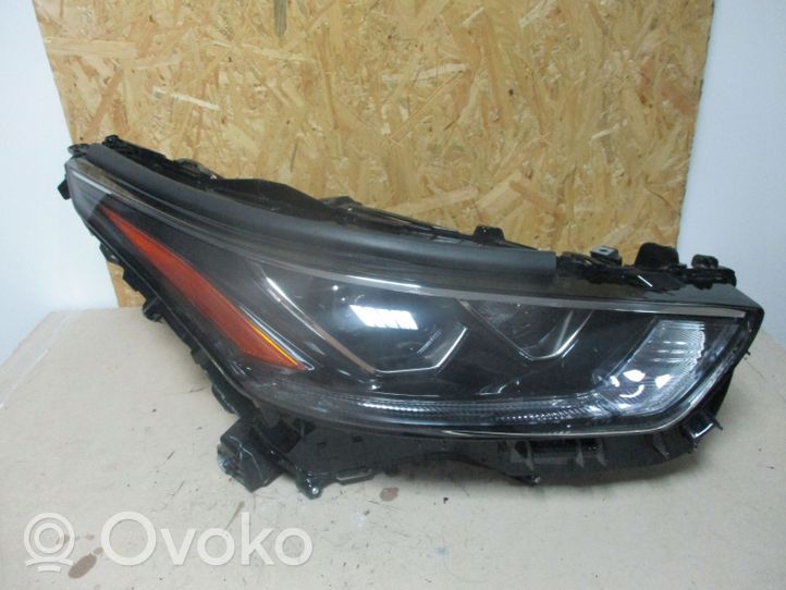 Toyota Highlander XU70 Lampa przednia 