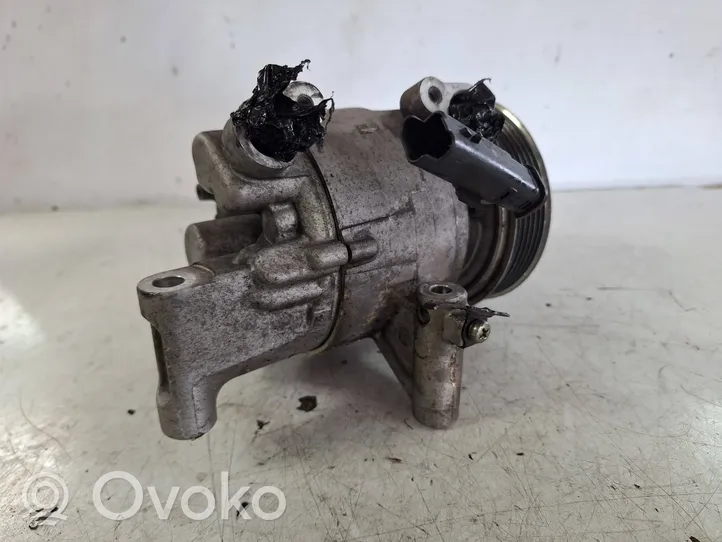 Toyota Aygo AB40 Ilmastointilaitteen kompressorin pumppu (A/C) 88310YV010D