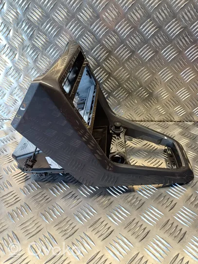 Volkswagen T-Cross Console centrale, commande chauffage/clim 2GM863680C