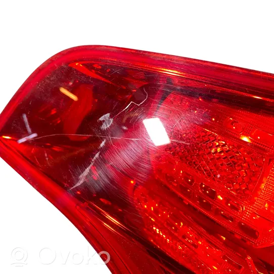 Audi Q7 4L Luci posteriori del portellone del bagagliaio 4L0945094