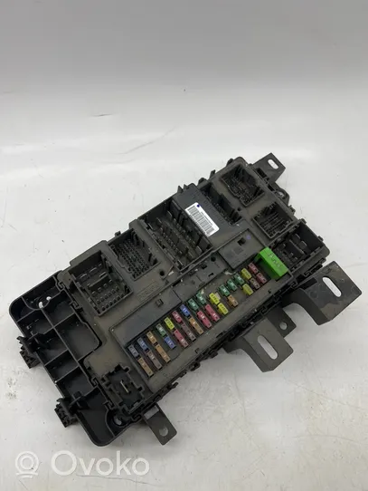 Ford Mustang VI Fuse module FR3T15604