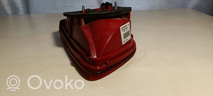 Volkswagen PASSAT B7 Lampy tylnej klapy bagażnika 3AF945094K