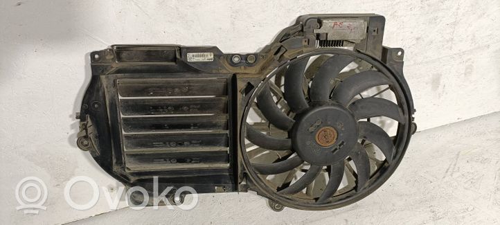 Audi A6 S6 C6 4F Convogliatore ventilatore raffreddamento del radiatore 4F0121003D