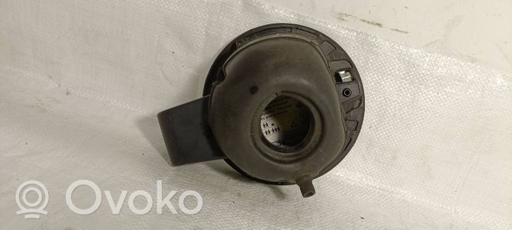 Volkswagen Golf Plus Sportello del serbatoio del carburante 5M0809857