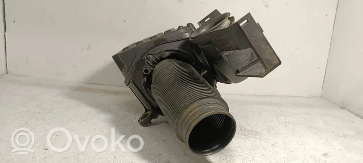 Skoda Yeti (5L) Scatola del filtro dell’aria 1K0129601BN