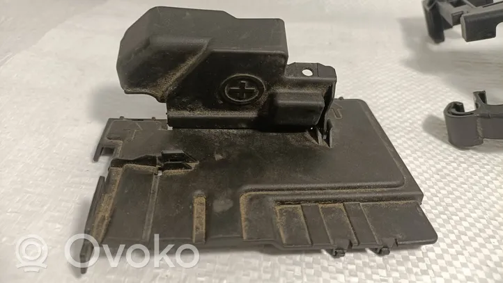 Audi A1 Set scatola dei fusibili 6R0937621