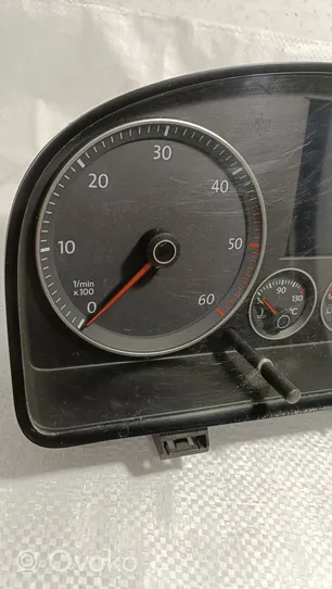 Volkswagen Touran I Speedometer (instrument cluster) 1T0920871A
