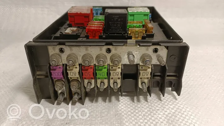 Audi A3 S3 8P Drošinātāju bloks 1K0937125A