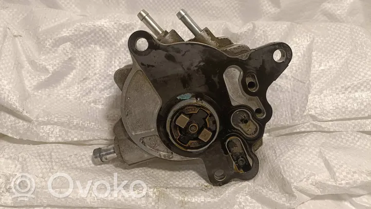 Volkswagen Touran I Polttoaineen ruiskutuksen suurpainepumppu 03G145209