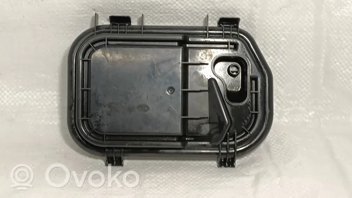 Audi A6 S6 C6 4F Osłona żarówki lampy przedniej 16016300L